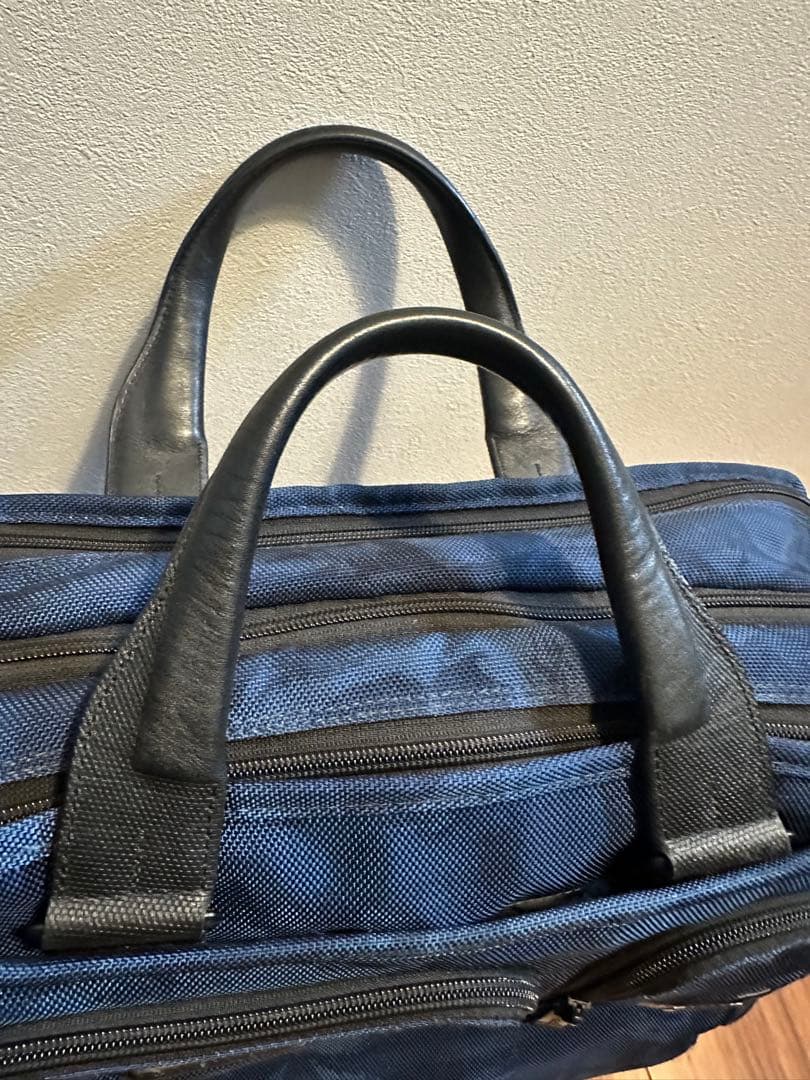 Tumi 26141 エキスパンダブル　ネイビーレストレーション ブリーフバック