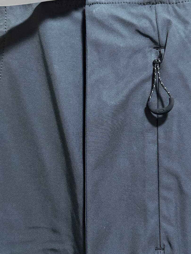 新品 OAKLEYブラック スノーボード ビブパンツ Mサイズ オークリー 防水