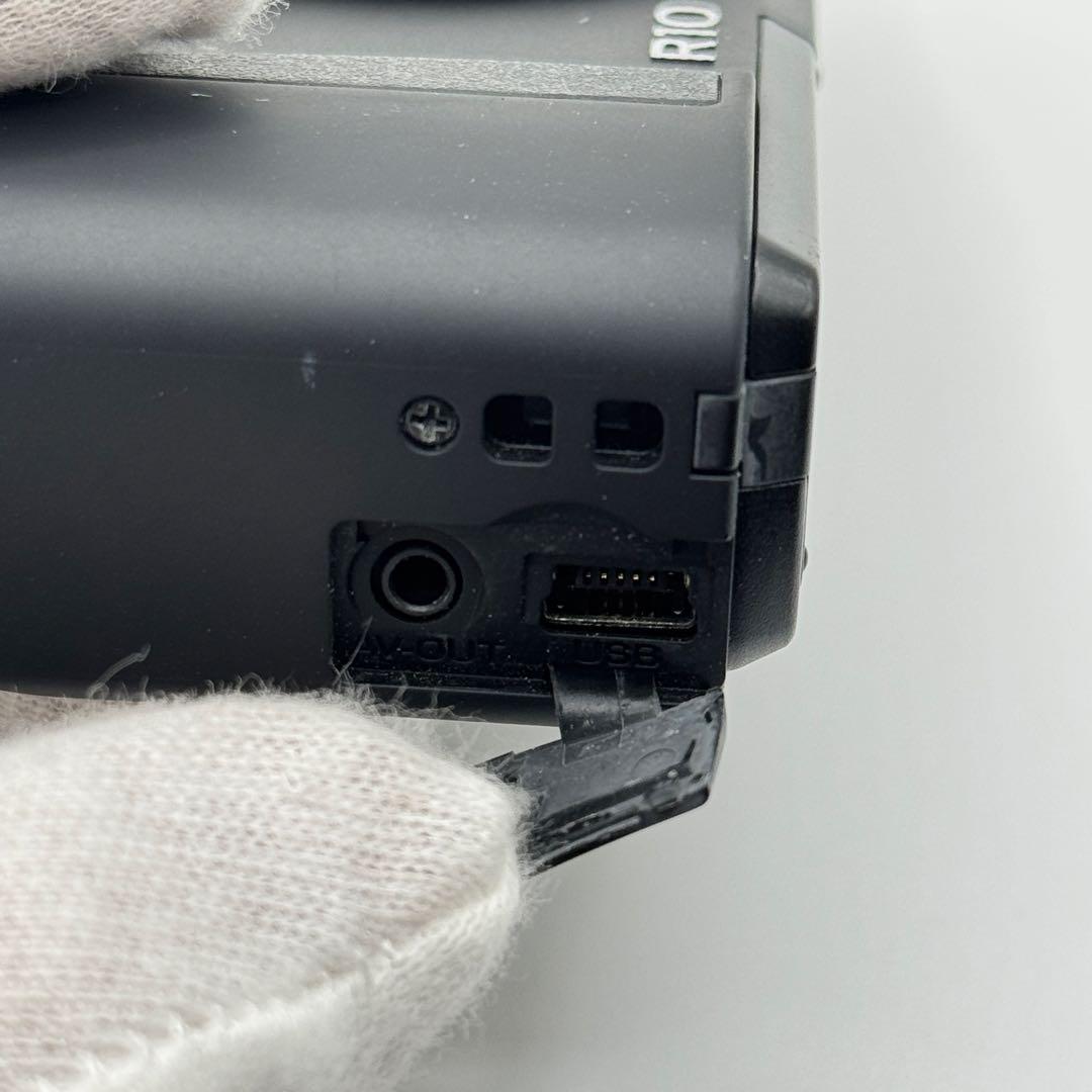 【極美品】 【動作◎】 RICHO R10 リコー　コンデジ デジカメ