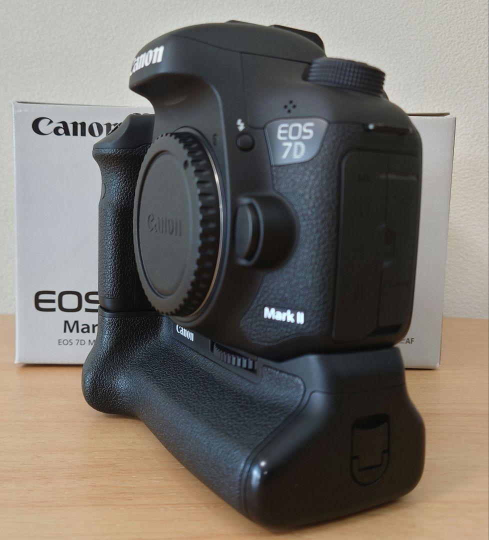 ［値下］Canon EOS 7D Mark II ボディ バッテリーグリップ付