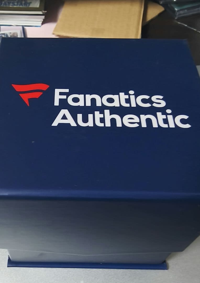 大谷翔平　ワールドシリーズ優勝記念試合　ダート入りクリスタルボール　完売品