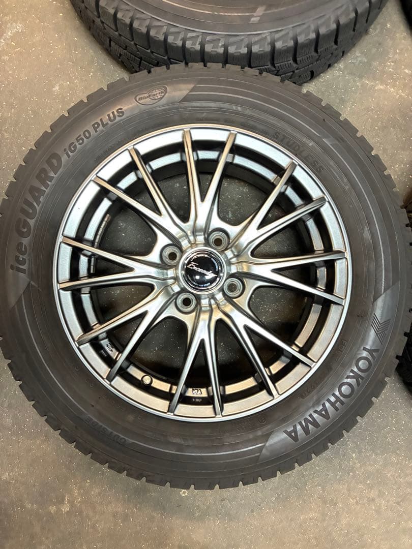 にゃんぱぃあ 様。185/65R15スタッドレスセット❗️
