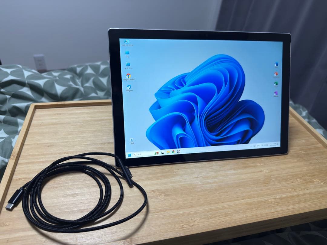 Windowsタブレット本体 Surface Pro 5 (i5-7300U 8+256GB)