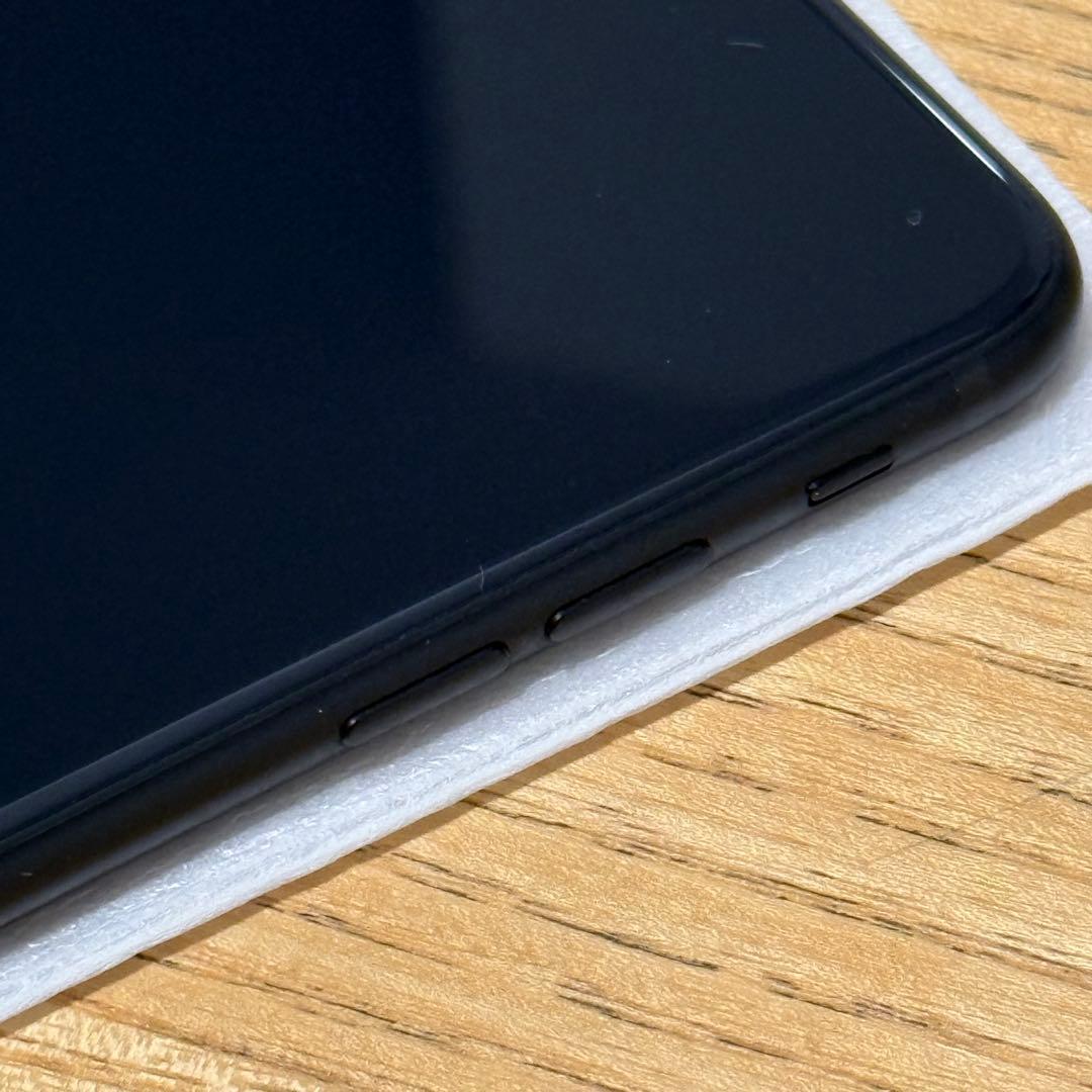 iPhone SE 第3世代 64GB SIMフリー　バッテリー100%